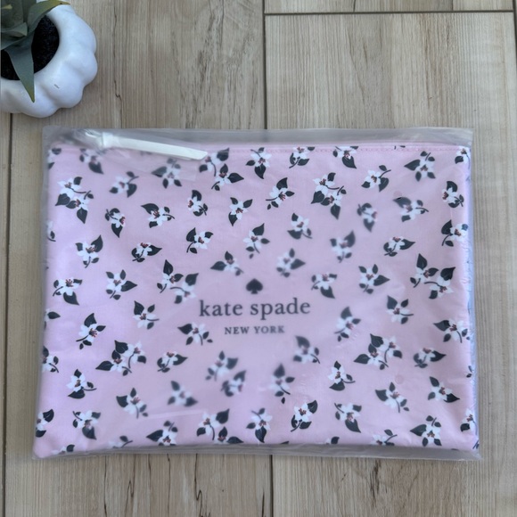 kate spade Handbags - New Kate Spade ♠️ Large Zip Canvas Pouch Pink Makeup Bag